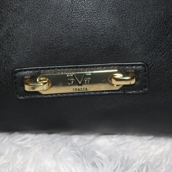 Versace 19.69 Abbigliamento Sportivo SRL leather bag purchased new in Greece - Picture 3 of 13
